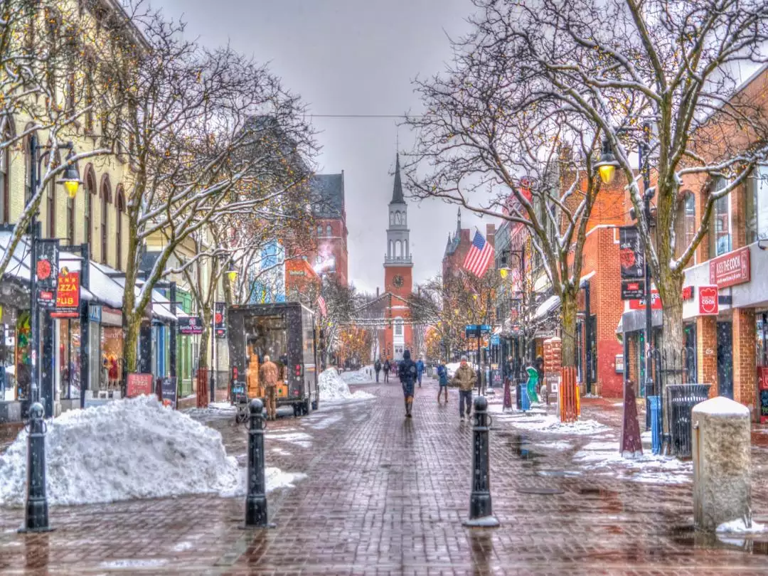 Church Street Burlington Vermont image by Michelle Maria from Pixabay